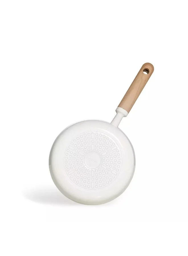 كاروت مقلاة كاروت 8 بوصات سيراميك غير لاصقة بطلاء صحي غير سام خالٍ من PFAS، بمقبض بتصميم خشبي وقاعدة توزيع حرارة متساوٍ، متوافقة مع جميع المواقد وآمنة لغسالة الصحون (كريمي)